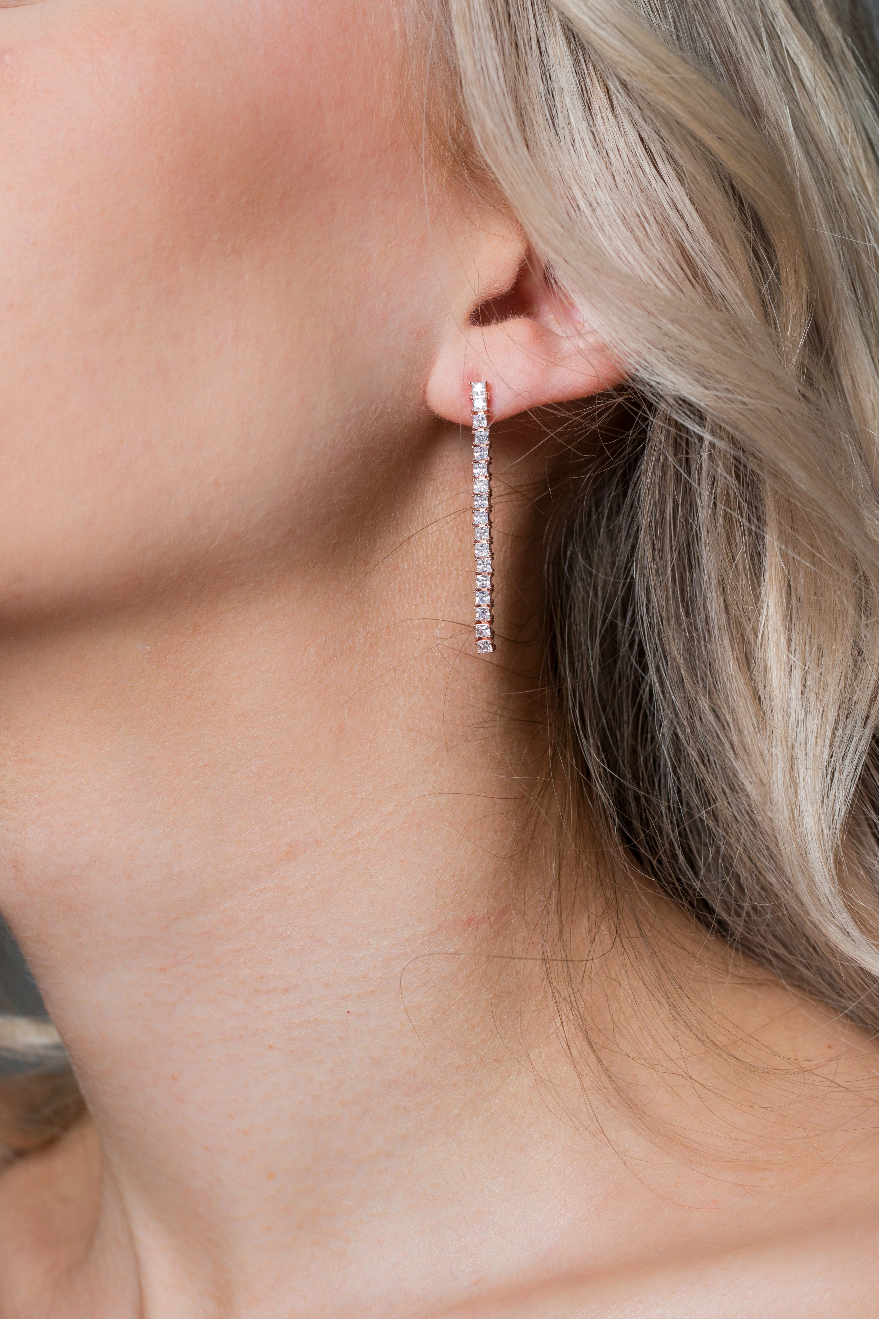 GEORGINI ICONIC BRIDAL VERA EARRINGS ROSE GOLD - Image 3